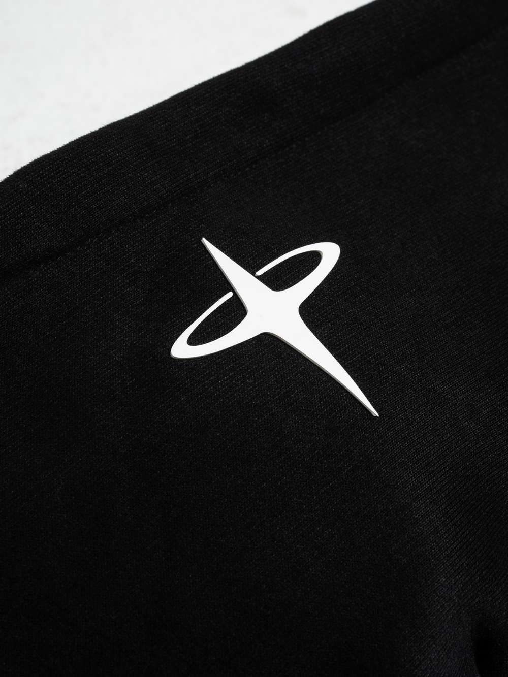SIGNATURE HOODIE